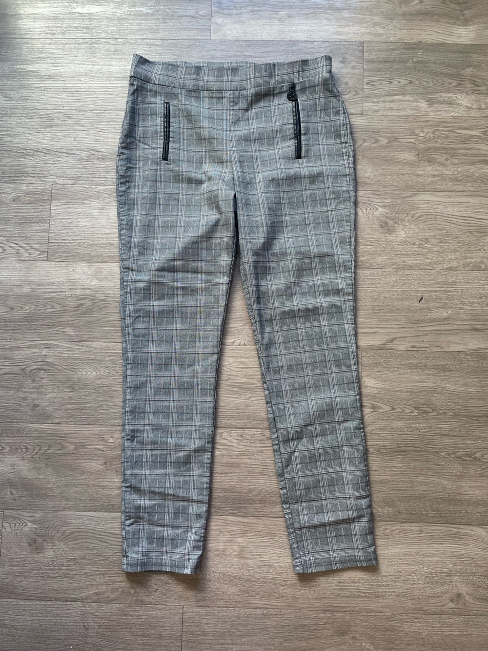 Calvin Klein Pants Womens Size 14 Gray with White Plaid Tapered Leg